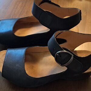 Dansko Tiana 39 Sandal